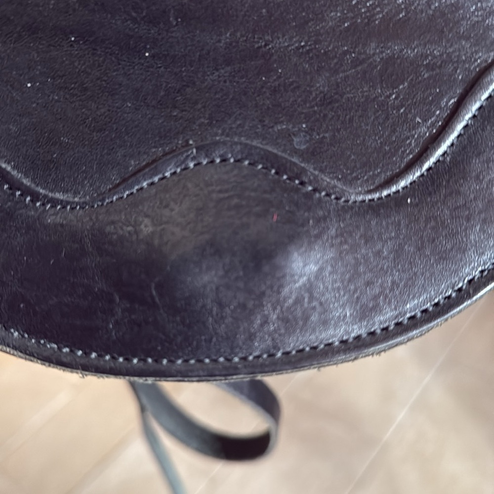 Vintage leather crossbody purse - Picture 4 of 5